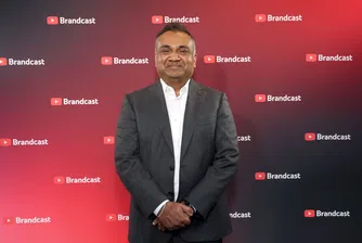 Той обаче е изправен пред трудната задача да предостави на потребителите нови инструменти за почти мигновено създаване на видео и музика, без да кара създателите на съдържание да се бунтуват от страх да не бъдат изместени