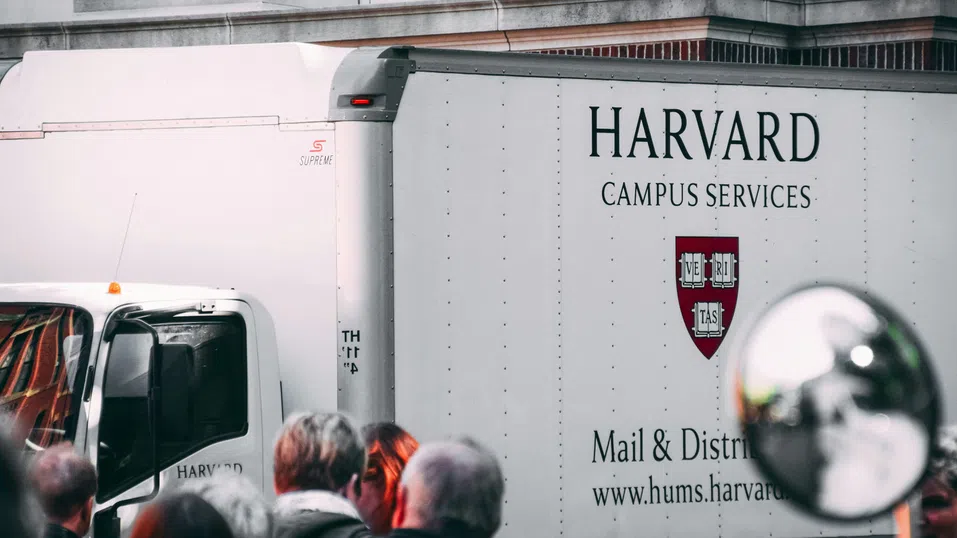 Тръмп иска 1 милиард долара обезщетение от Харвард