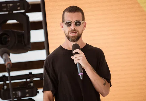 Дръзкият залог на Джак Дорси: Бъдеще с изкуствен интелект и по-малко служители