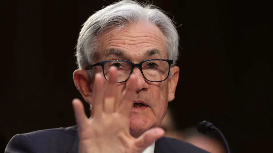 Фед чака „по-голяма яснота“ от Белия дом преди следващия си ход по лихвите