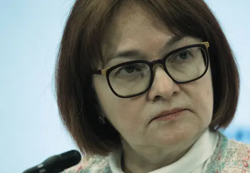 Централната банка на Русия свали лихвата, но спорът за рублата и бизнеса се изостря
