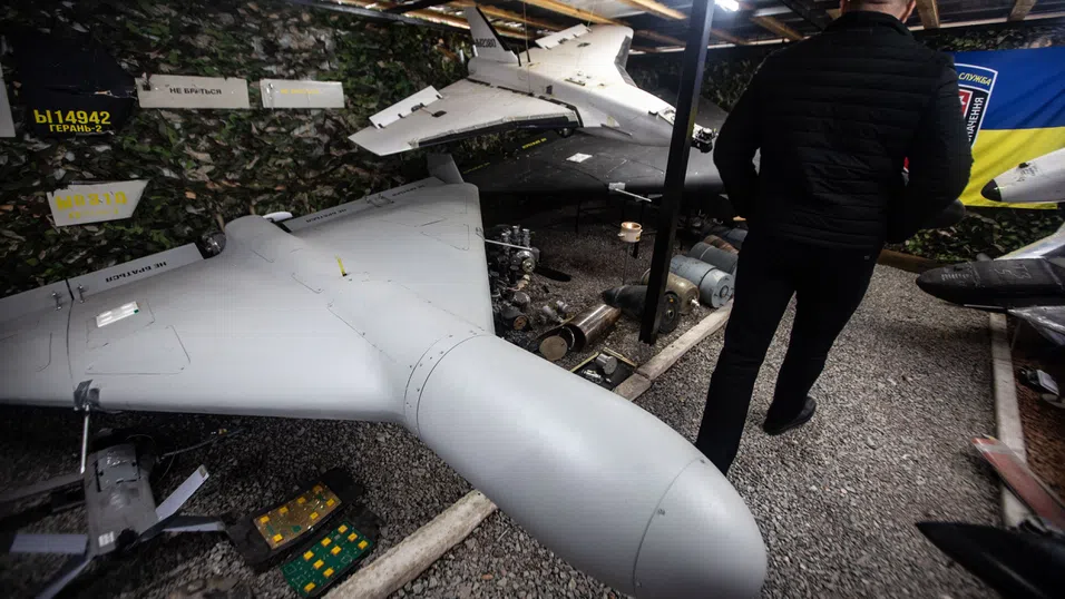 Как дронове за $2000 пренаписва правилата на въздушната война