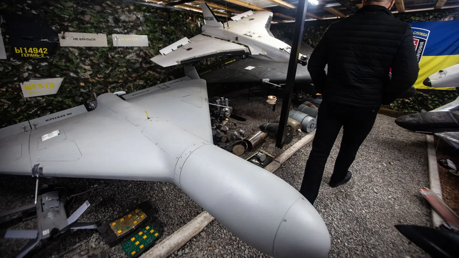 Как дронове за $2000 пренаписва правилата на въздушната война