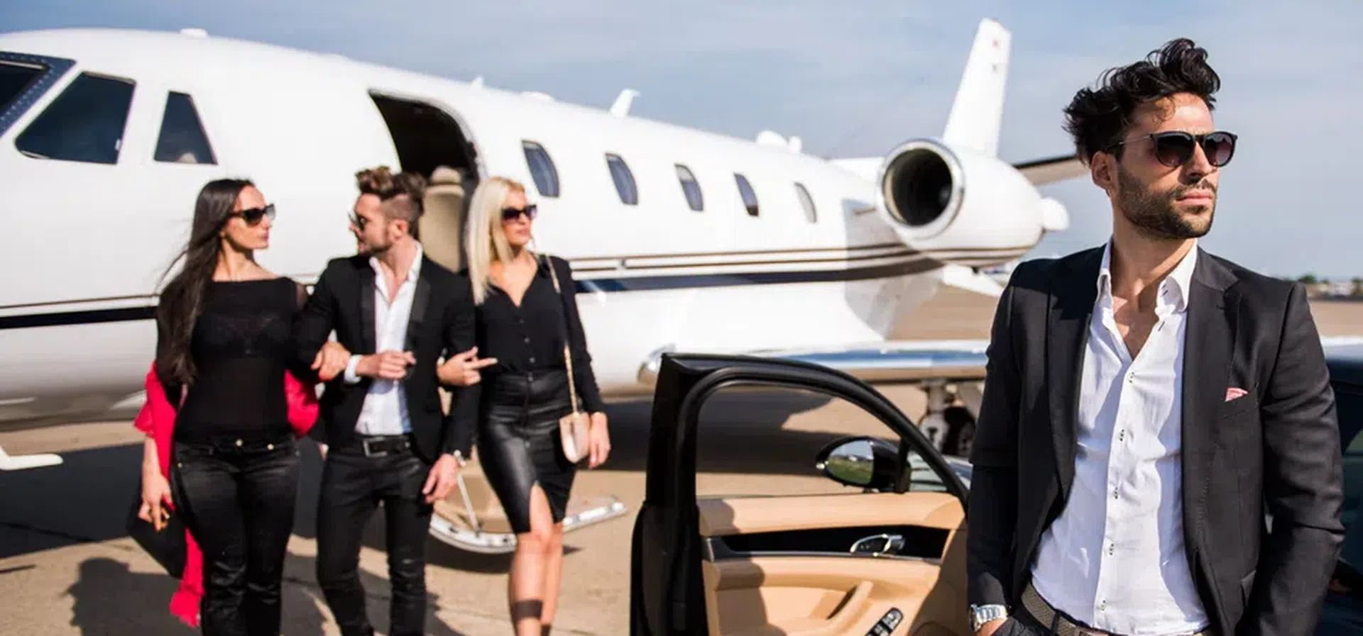 Искате да изглеждате като милиардер? Социалните мрежи са тук, за да помогнат