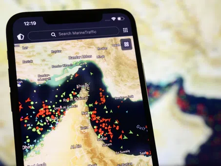 „Денят след Ормуз“: Колко дълго може да продължи петролният шок след отварянето на протока