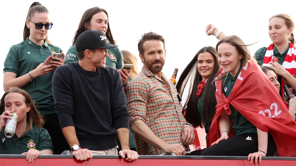 Райън Рейнолдс води битка с „дебелата стена на бюрокрацията“ на Острова