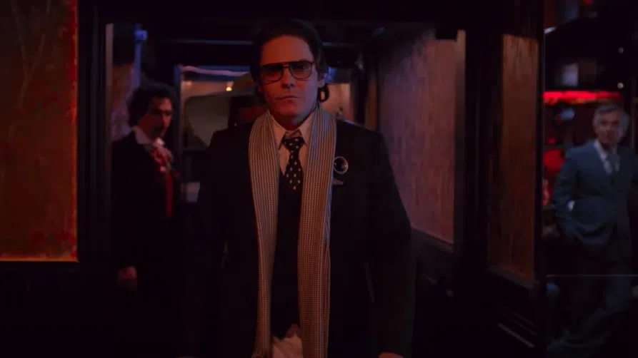 „Да се превърнеш в Карл Лагерфелд“: Историята на Краля слънце във висшата мода