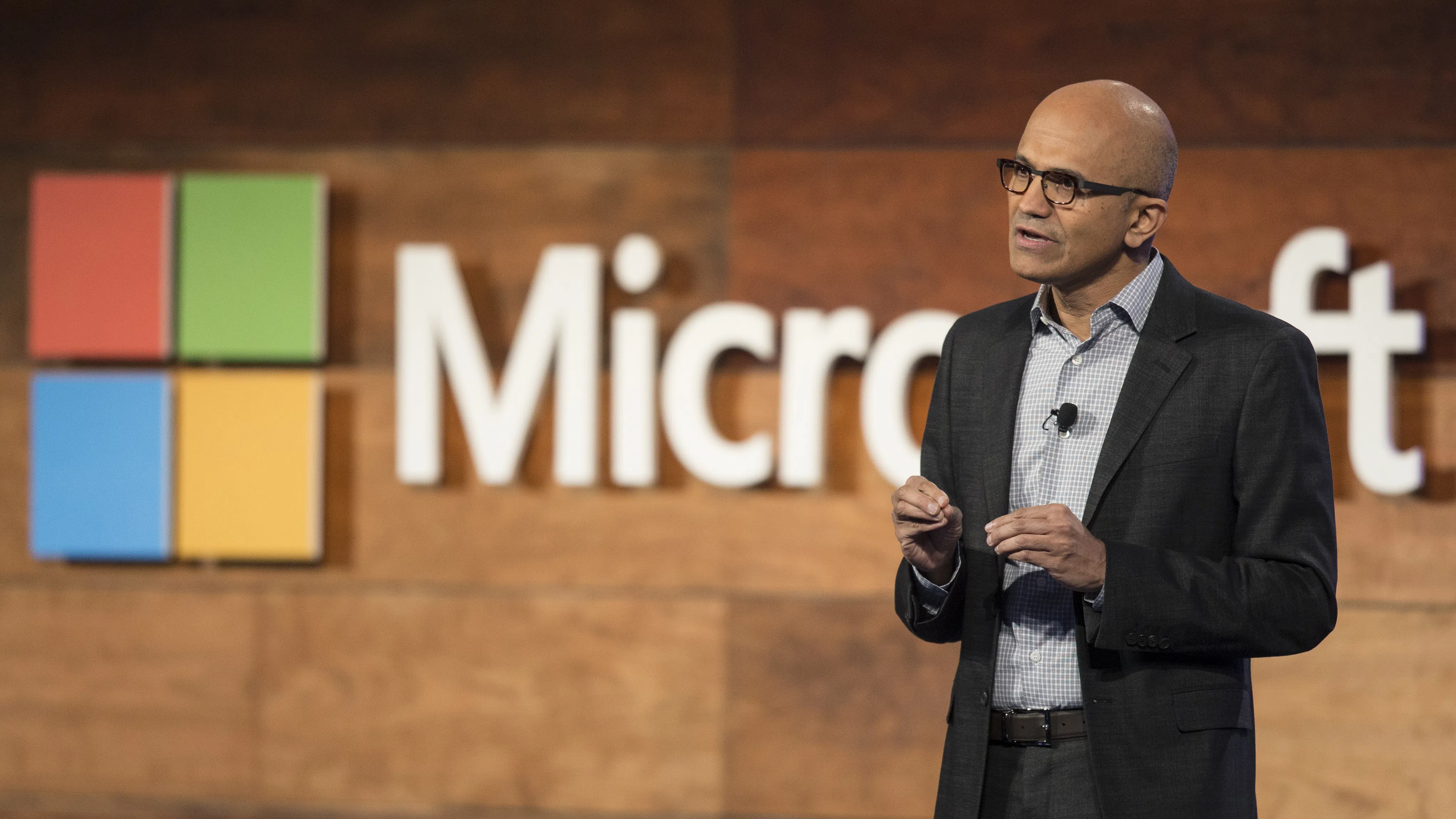 Microsoft инвестира 3,2 млрд. долара в шведски облак и изкуствен интелект