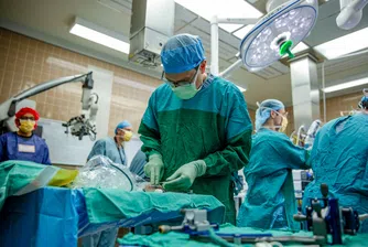 Да четеш между невроните: Как един чип може да възстанови комуникацията