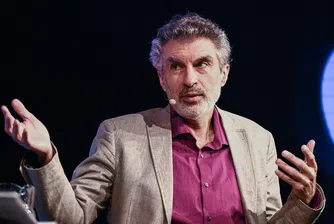 Йошуа Бенжио стартира нов проект, чиято цел е създаването на AI „психолог“ – система, която ще наблюдава автономни агенти и ще разпознава признаци на измамно, манипулативно или потенциално опасно поведение