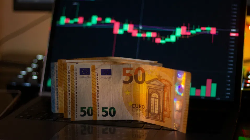 Потребителите в еврозоната са спестили повече за първото тримесечие на годината