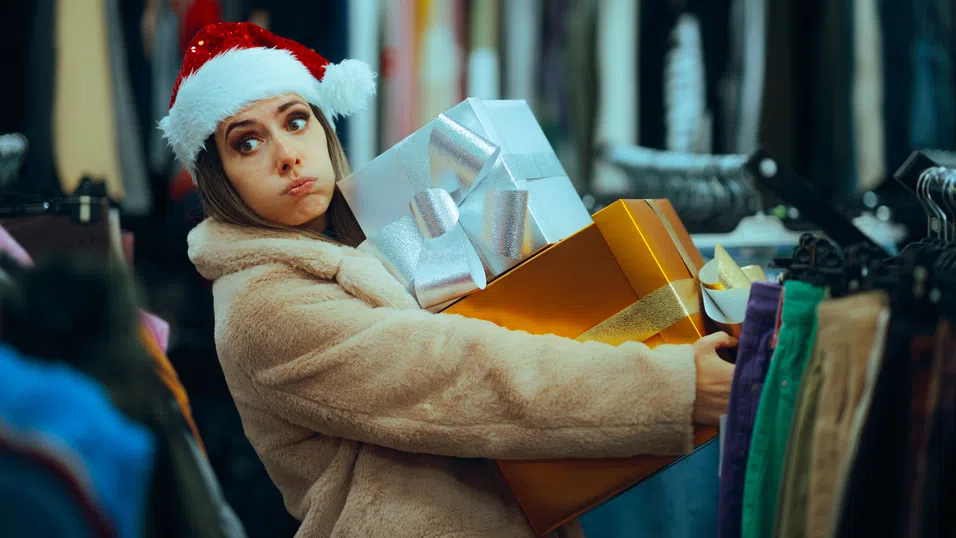 Gen Z планира да похарчи 23% по-малко за празниците тази година