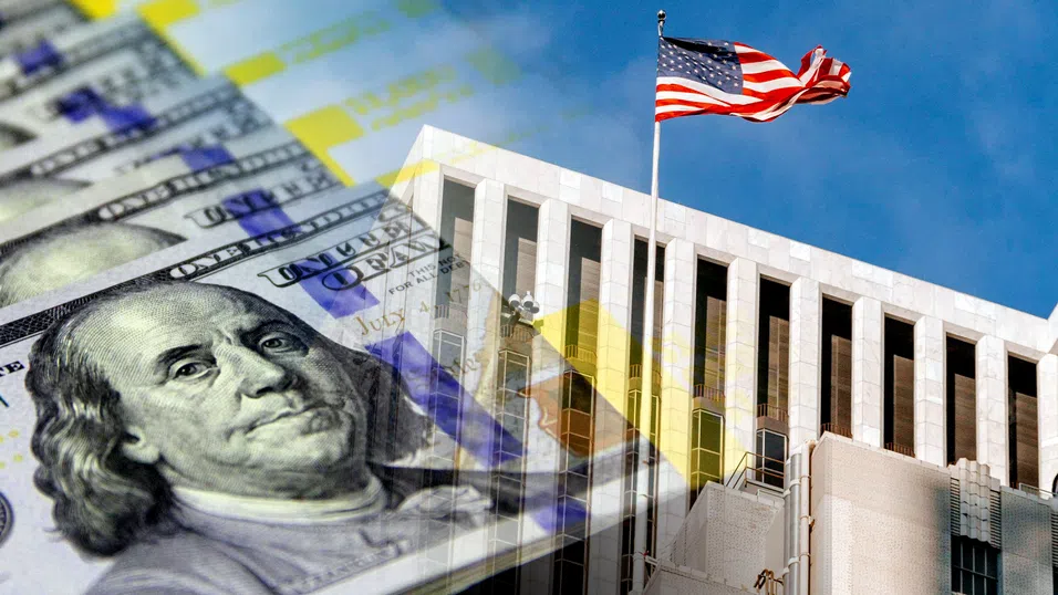 Спадът на долара разделя Уолстрийт