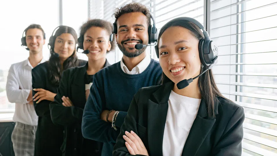 „Искам да говоря с човек“: Може ли AI да сложи край на колцентровете