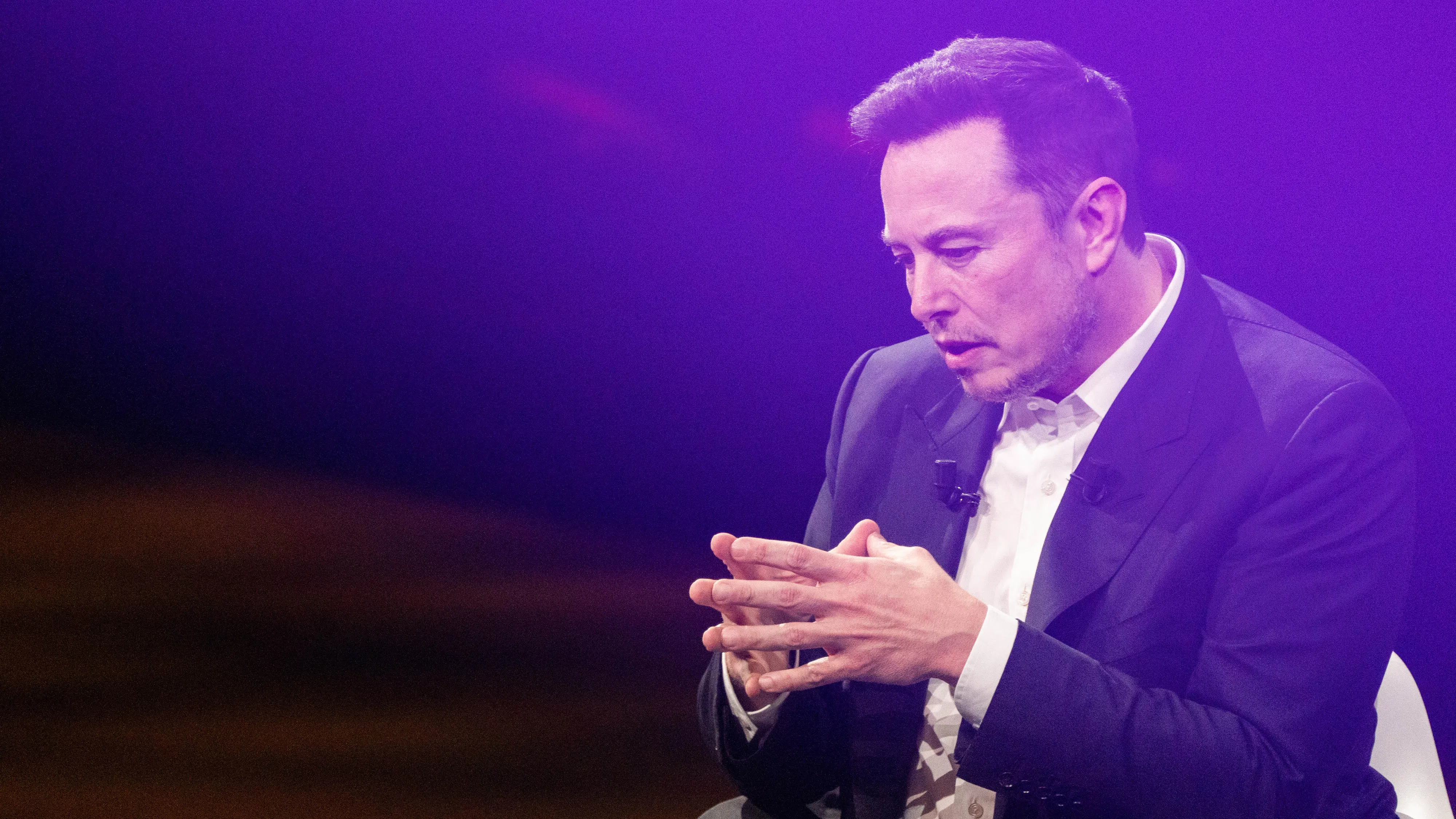 Не вярваме в Grok: Академици отхвърлят енциклопедията на Мъск