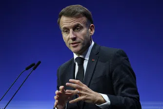 Кампанията на Макрон срещу фалшивите новини среща съпротива от десни медии