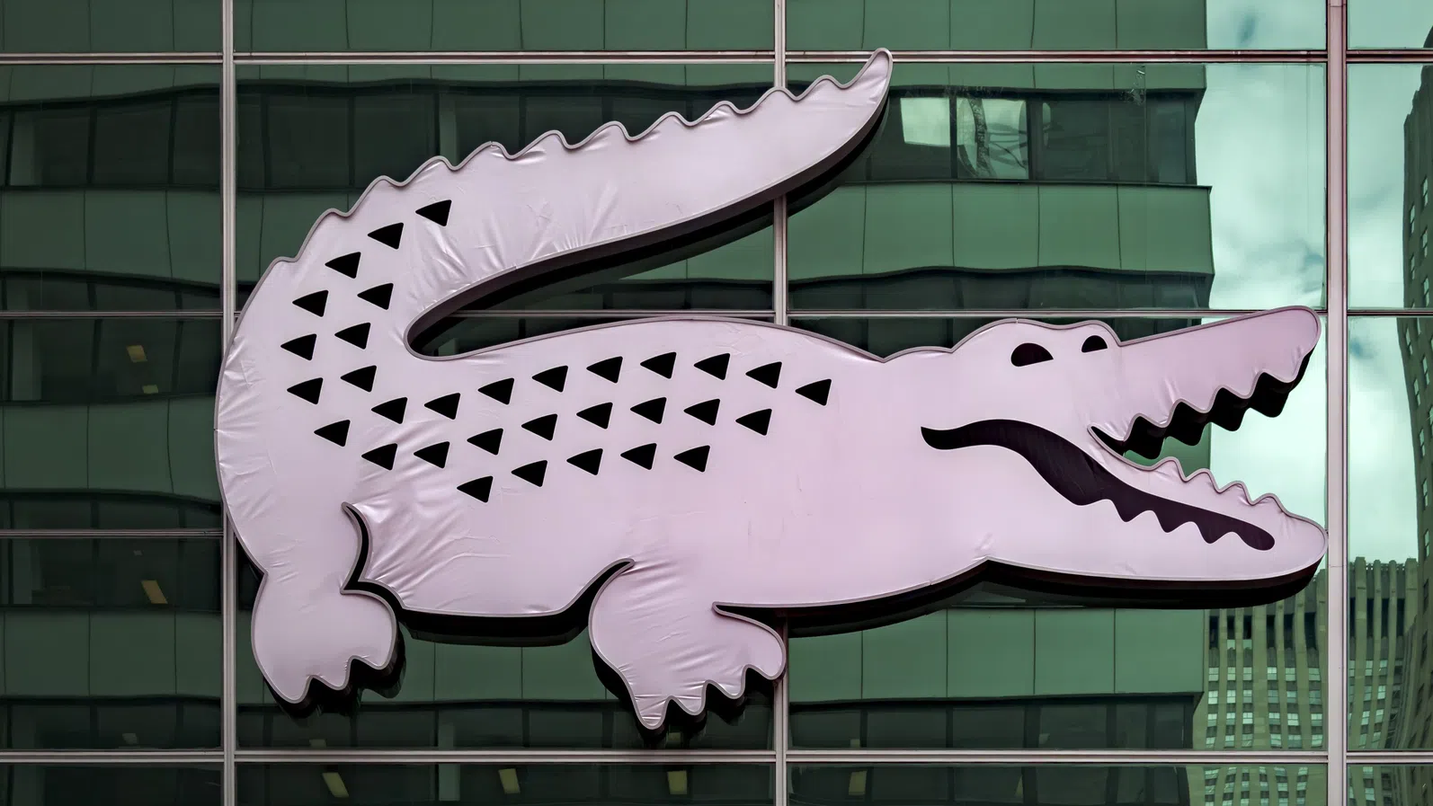 Реклами на Lacoste, Nike и Superdry са забранени във Великобритания заради „greenwashing“