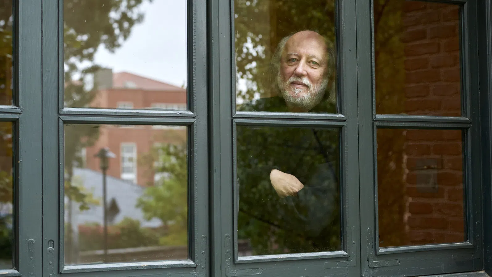 Дюла тихо и живописно градче в източната част на Унгария