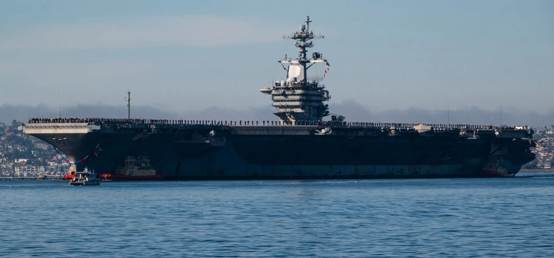 САЩ свали ирански дрон, доближил американски самолетоносач