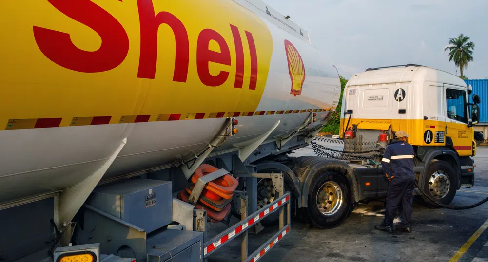 Европейските петролни гиганти се готвят за слаб сезон с риск за дивидентите на акционерите