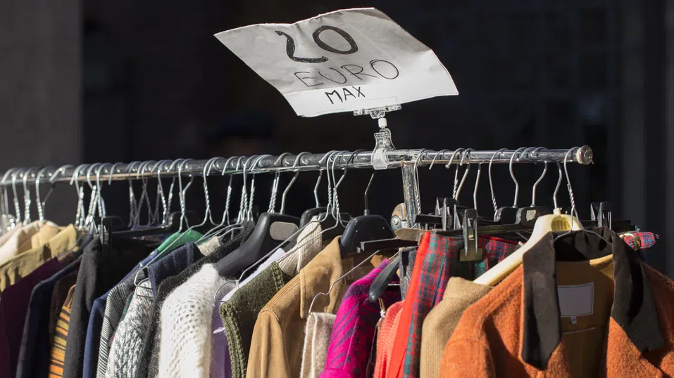 Second hand пазарът е огромен и се разраства. Но защо никой не печели от него