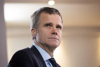 Председателят на BP се оттегля от поста си след заявка за стратегическа промяна