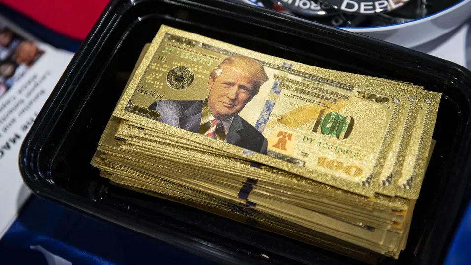 Митата на Тръмп трябваше да подсилят долара. Ето защо се случи обратното