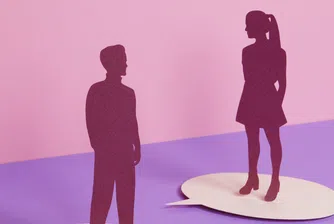 Тя е просто „инфлуенсър“, а той „създател на съдържание“ – и разбира се, печели повече