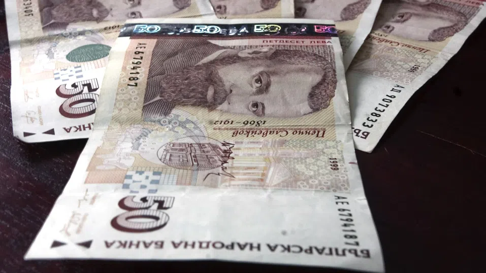 Бедност и неравенство през 2023 г. – малки стъпки напред, но голямата реформа буксува