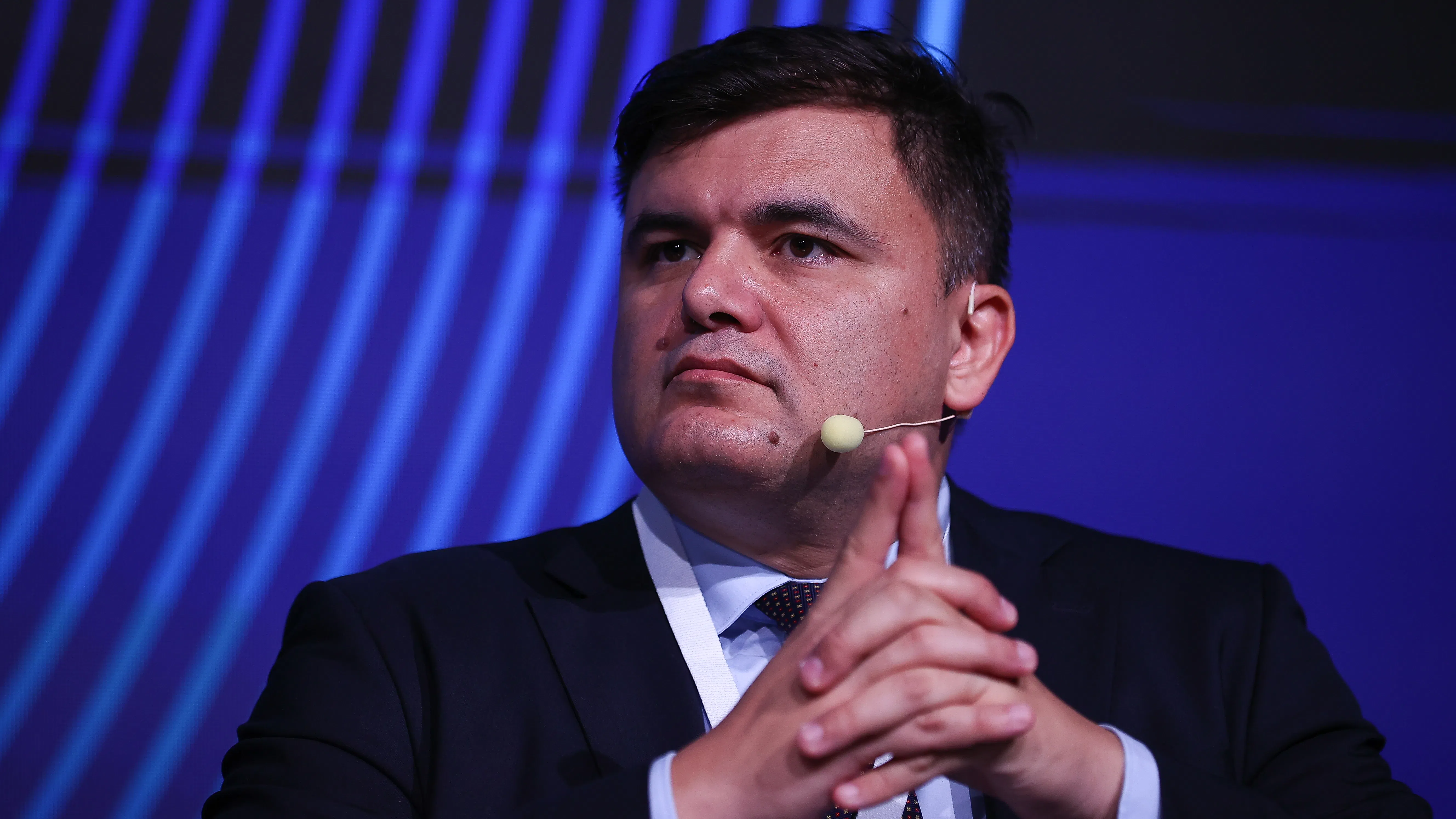 Лъчезар Богданов, ИПИ: Трябва да забравим надеждите за влизане през задния вход на еврозоната