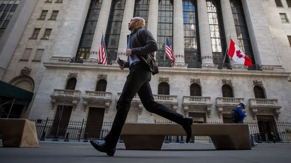 S&P 500 и Nasdaq достигнаха нови рекорди в съкратена празнична сесия