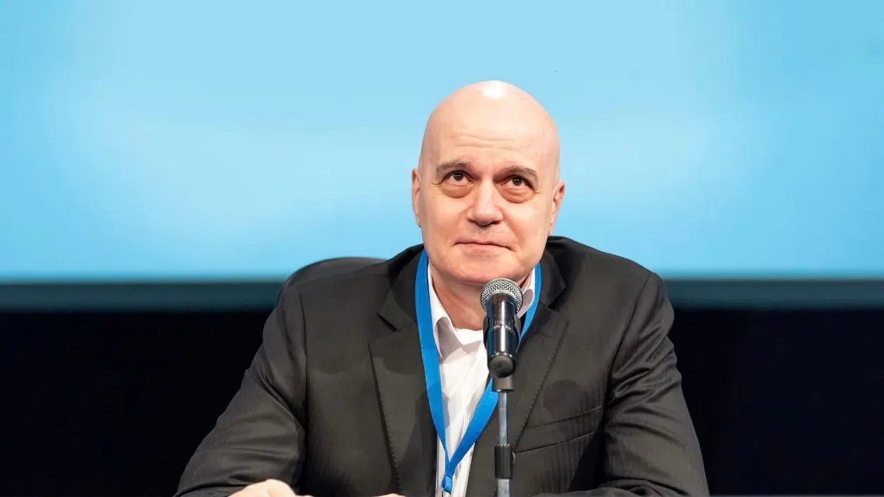 Слави Трифонов: Разбира се, че младите лекари са прави