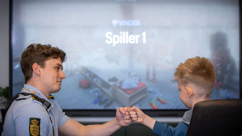 Влез в сървъра на закона: „Ченгетата от Discord“ и битката за онлайн безопасност