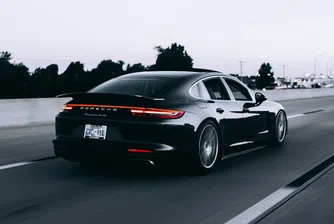 Porsche изпада от DAX заради ефектите след митата