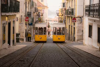 Какво знаем за фаталната катастрофа на фуникуляра в Лисабон