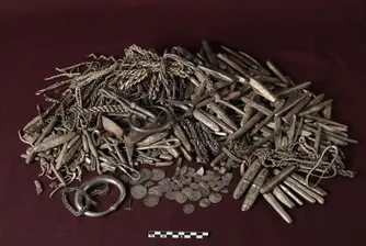Ремонт в задния двор разкри най-голямото викингско съкровище в Дания