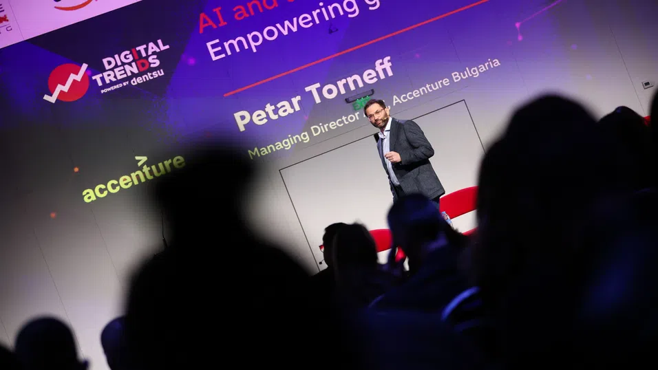 Как симбиозата между AI и човека трасира пътя към бизнеса на бъдещето