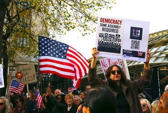 Половината европейци виждат Тръмп като заплаха, показва проучване