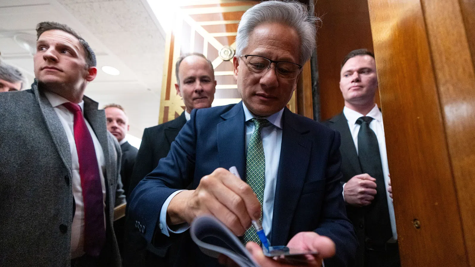 Инвеститорите реагират хладно на силния отчет на Nvidia