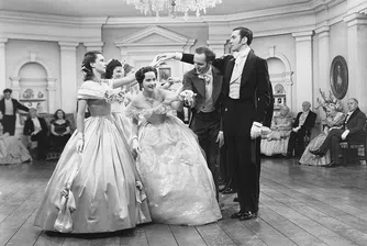 Сложното емоционално наследство на „Брулени хълмове“ – защо класиката остава силно неразбрана?