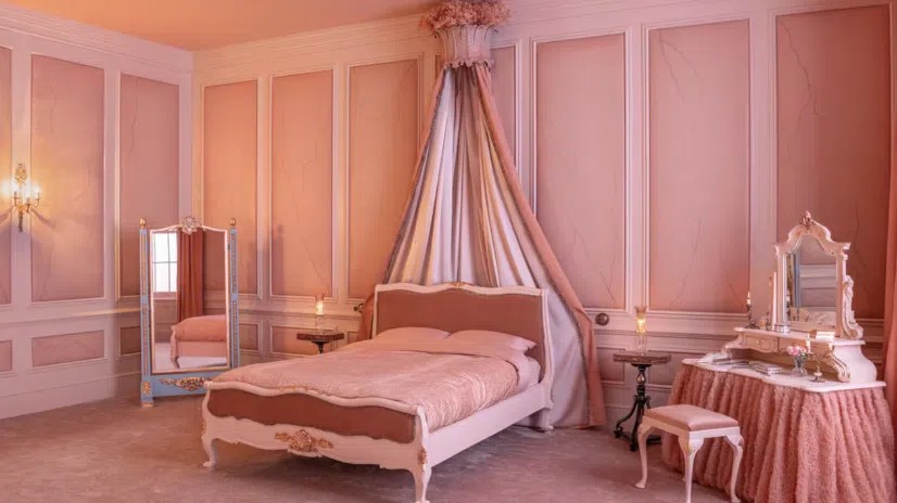 Романтично преживяване в спалнята от „Брулени хълмове“ – безплатно от Airbnb