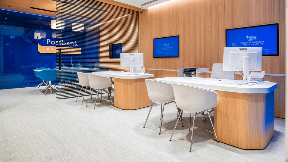 Съвършено клиентско изживяване с Premium банкиране от Пощенска банка