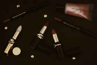 Louis Vuitton превзема пазара за гримове