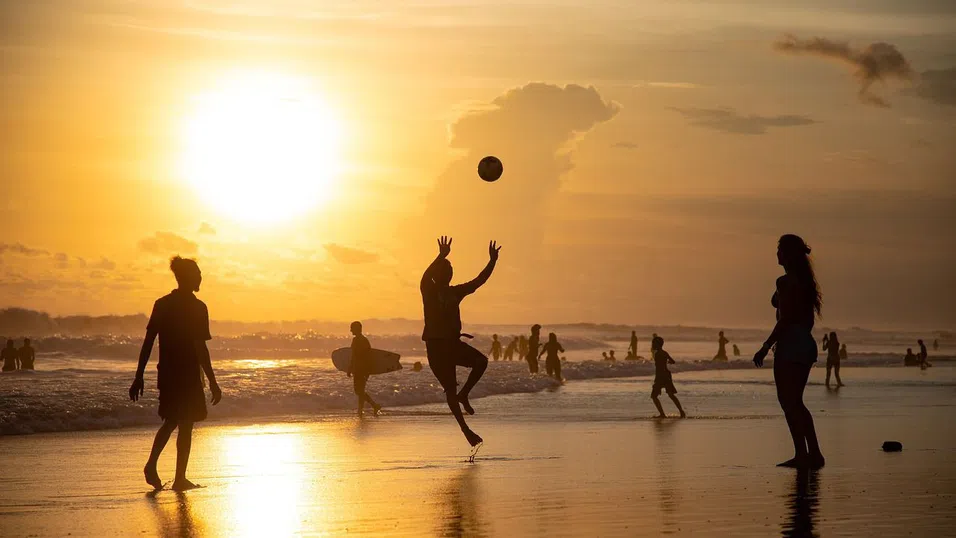 Или се събличаш, или си тръгваш: Германия затяга правилата за нудистките плажове