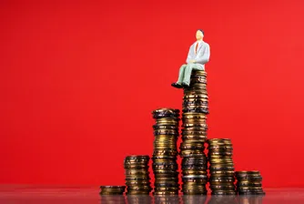 Отлагането на мултифондовете запазва основния дефект на пенсионната система