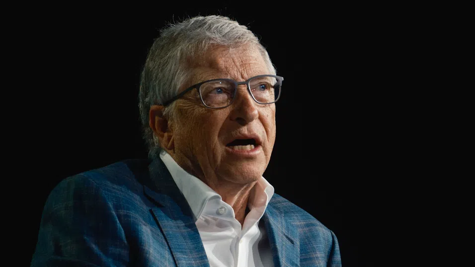 Без отпуска и с работни уикенди: Така Бил Гейтс създаде Microsoft. Съжалява ли сега