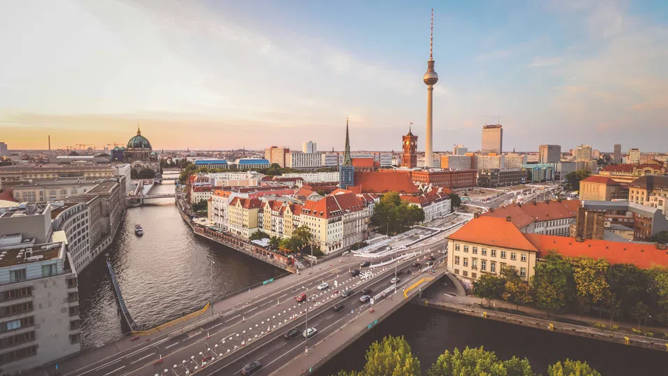 Кампанията за ограничаване на автомобилите в Берлин предизвиква остри спорове преди изборите