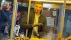 „Corn star”: Продавач на царевица стана инфлуенсър в Истанбул