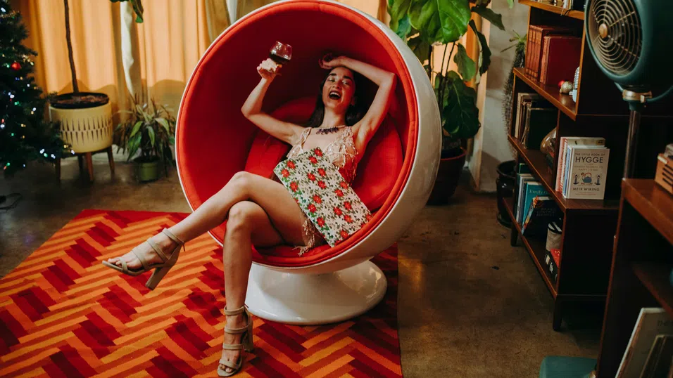 Gen Z обръща тенденцията и консумира все повече алкохол