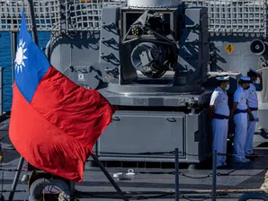 Американски оръжия или сближаване с Китай? Войната в Иран възроди дебата за бъдещето на Тайван